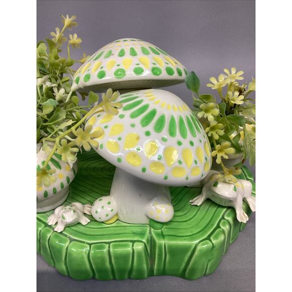 Ceramic Spring Time Statue - Frogs, Mushrooms, Plants Figurine - 6”Hx8”Lx6.5”W - Picture 5 of 11